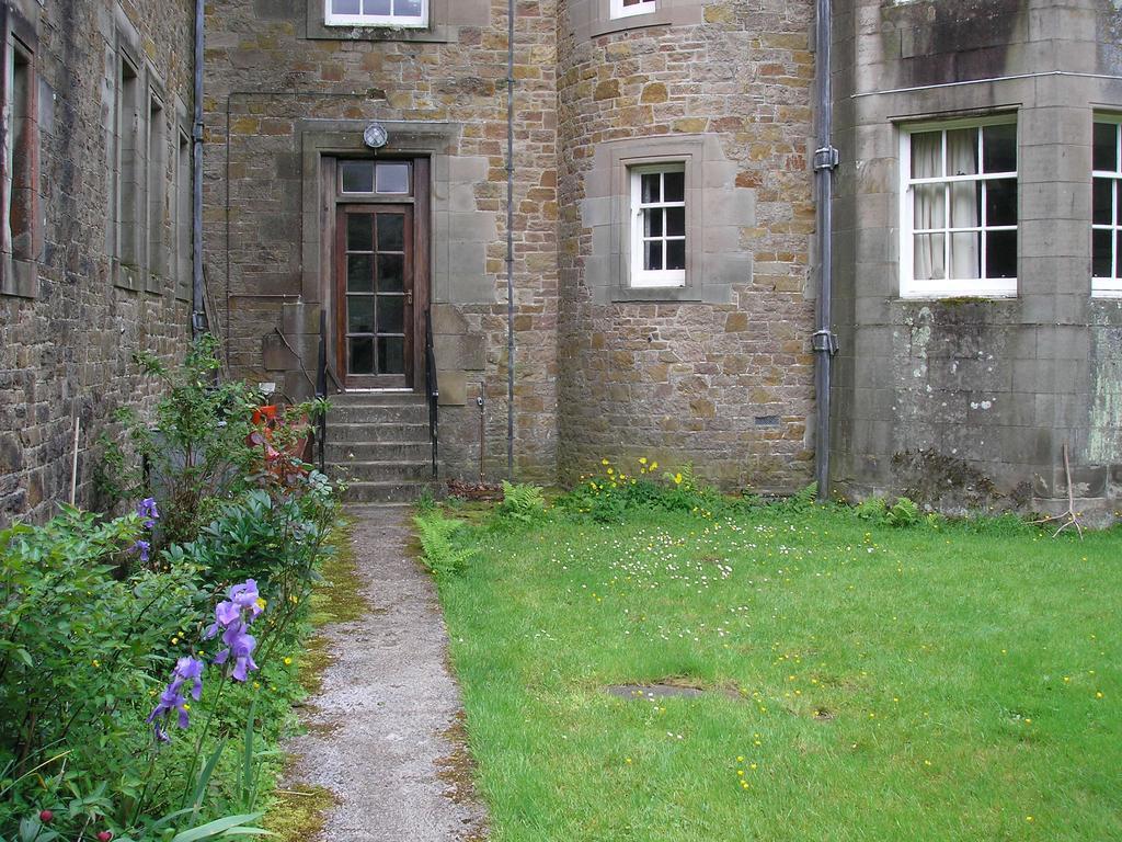 Butlers Quarters Apartment Cairndow Room photo